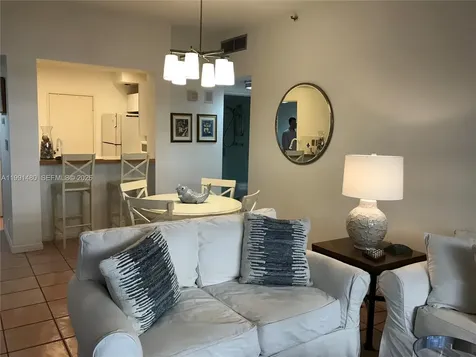 201 Crandon Boulevard Key Biscayne FL 33149