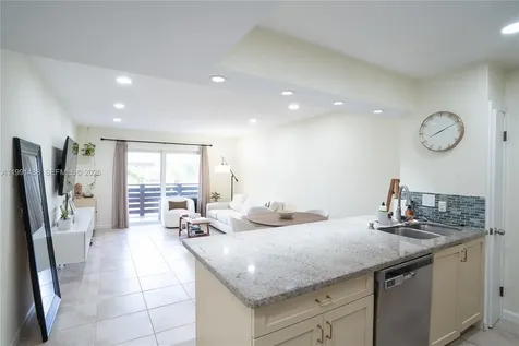 7483 SW 82nd Street Miami FL 33143