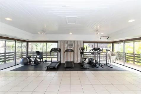 7483 SW 82nd Street Miami FL 33143