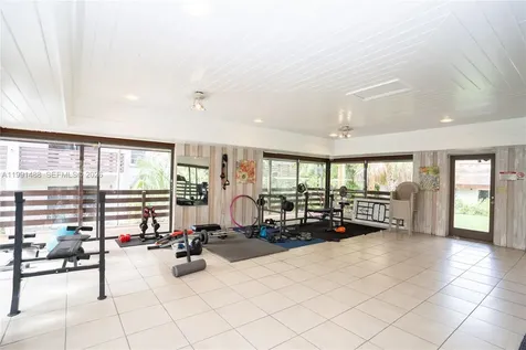 7483 SW 82nd Street Miami FL 33143