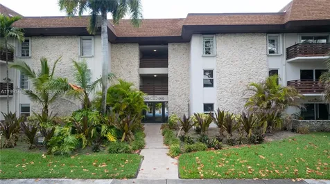 7483 SW 82nd Street Miami FL 33143