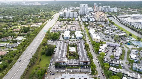 7483 SW 82nd Street Miami FL 33143