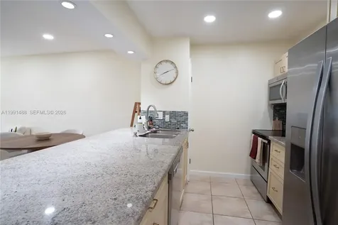 7483 SW 82nd Street Miami FL 33143