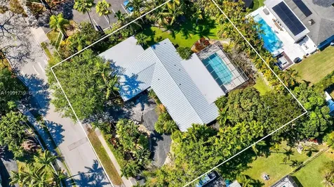 10142 SW 79th Avenue Miami FL 33156