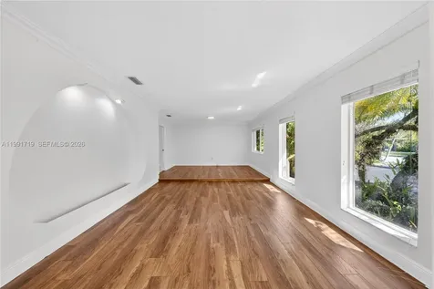 10142 SW 79th Avenue Miami FL 33156