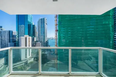 31 SE 5th Street Miami FL 33131