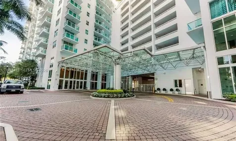 31 SE 5th Street Miami FL 33131