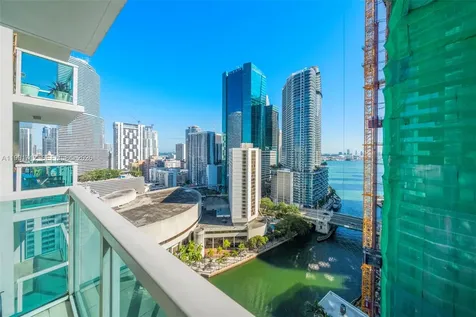 31 SE 5th Street Miami FL 33131