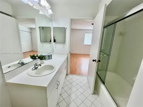 3665 San Simeon Circle Weston FL 33331