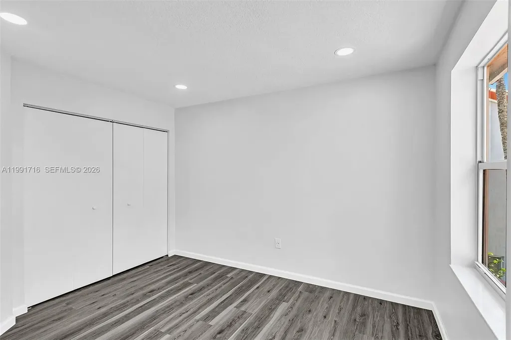 3085 N 36th Avenue Hollywood FL 33021