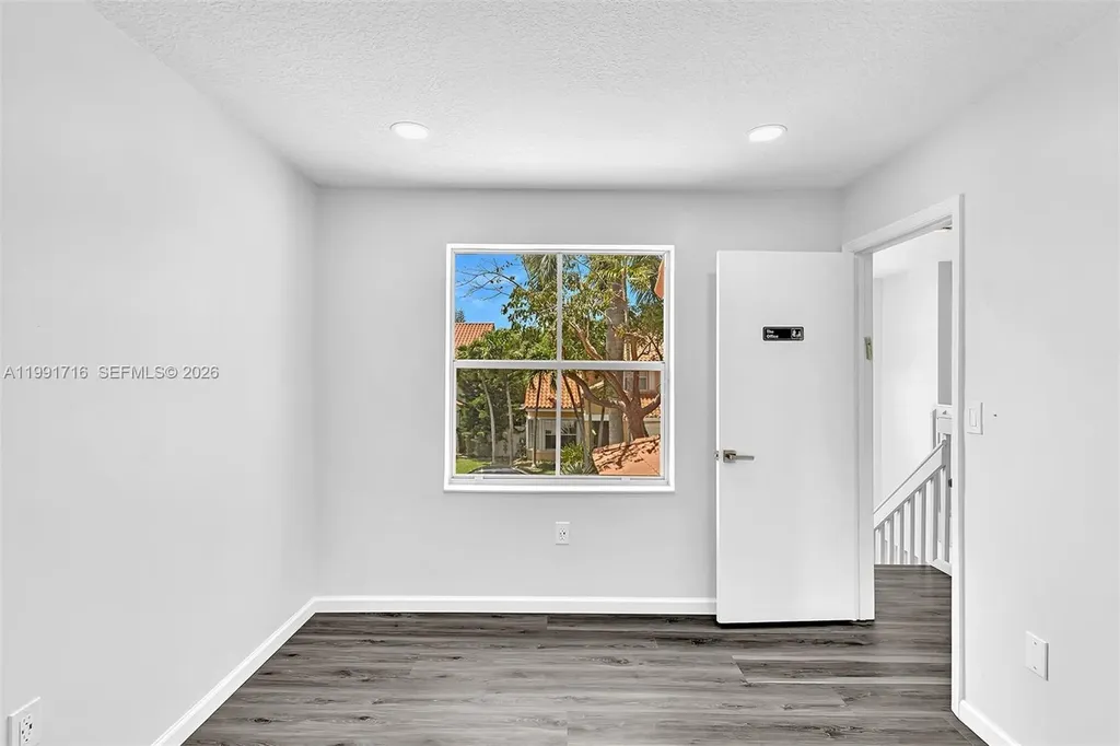 3085 N 36th Avenue Hollywood FL 33021