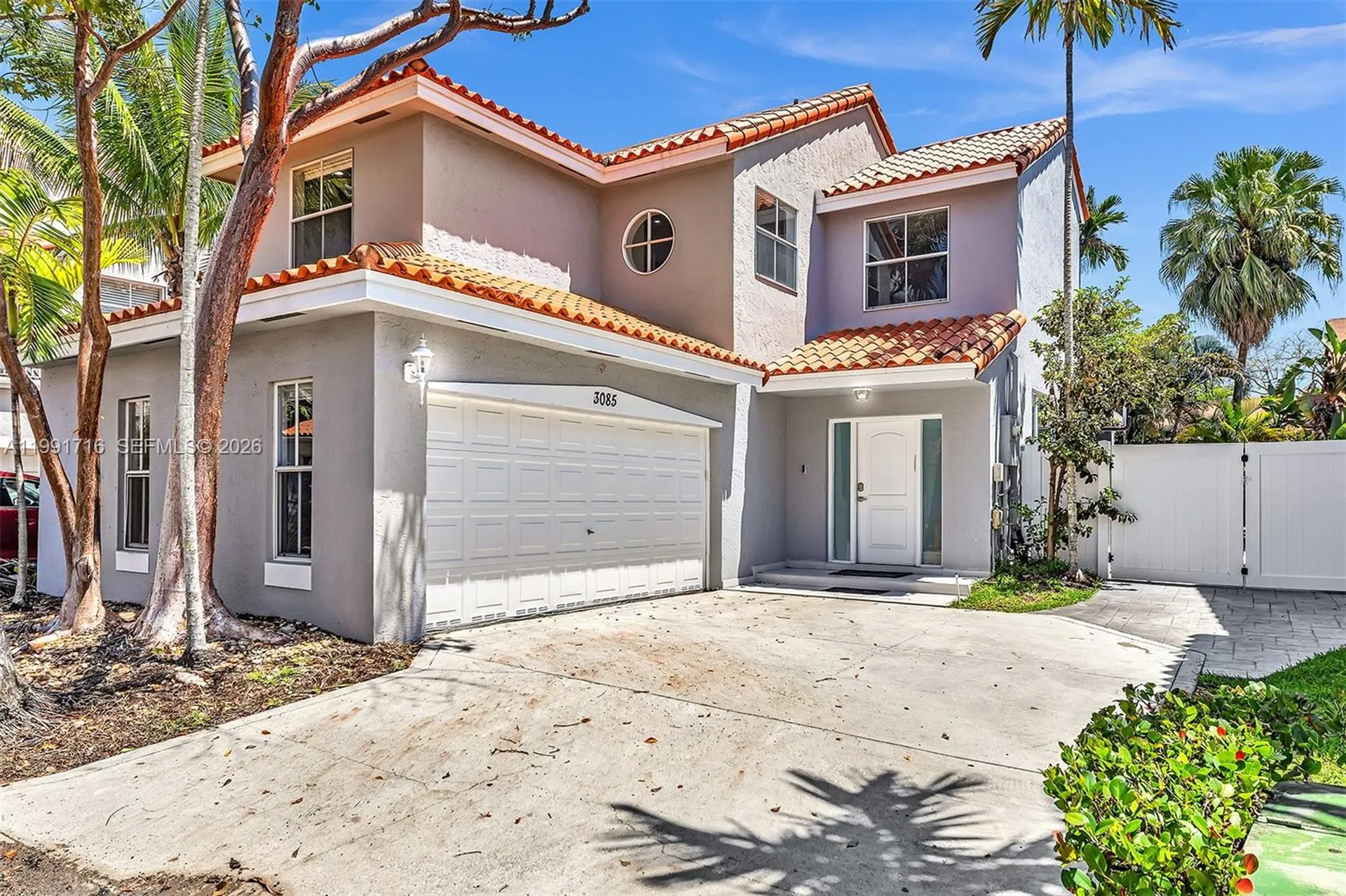 3085 N 36th Avenue Hollywood FL 33021