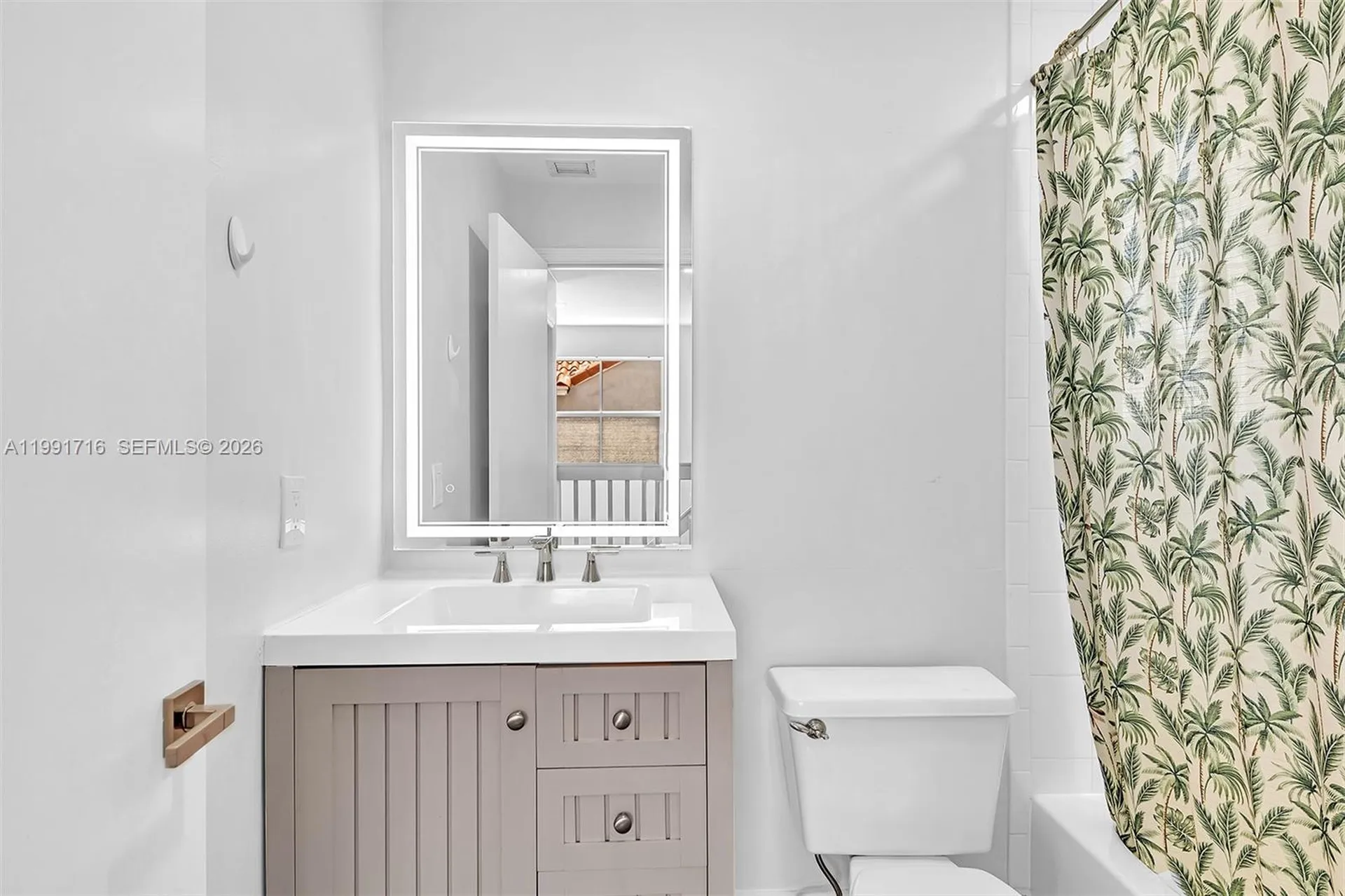 3085 N 36th Avenue Hollywood FL 33021