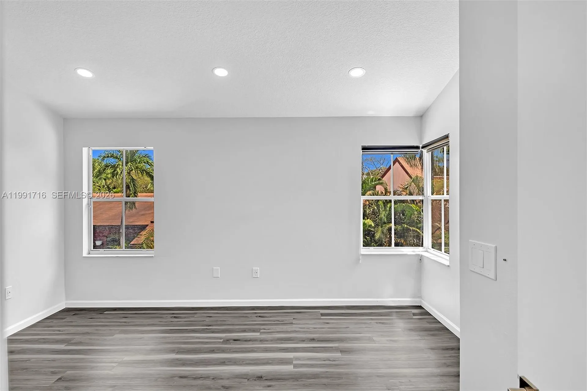 3085 N 36th Avenue Hollywood FL 33021