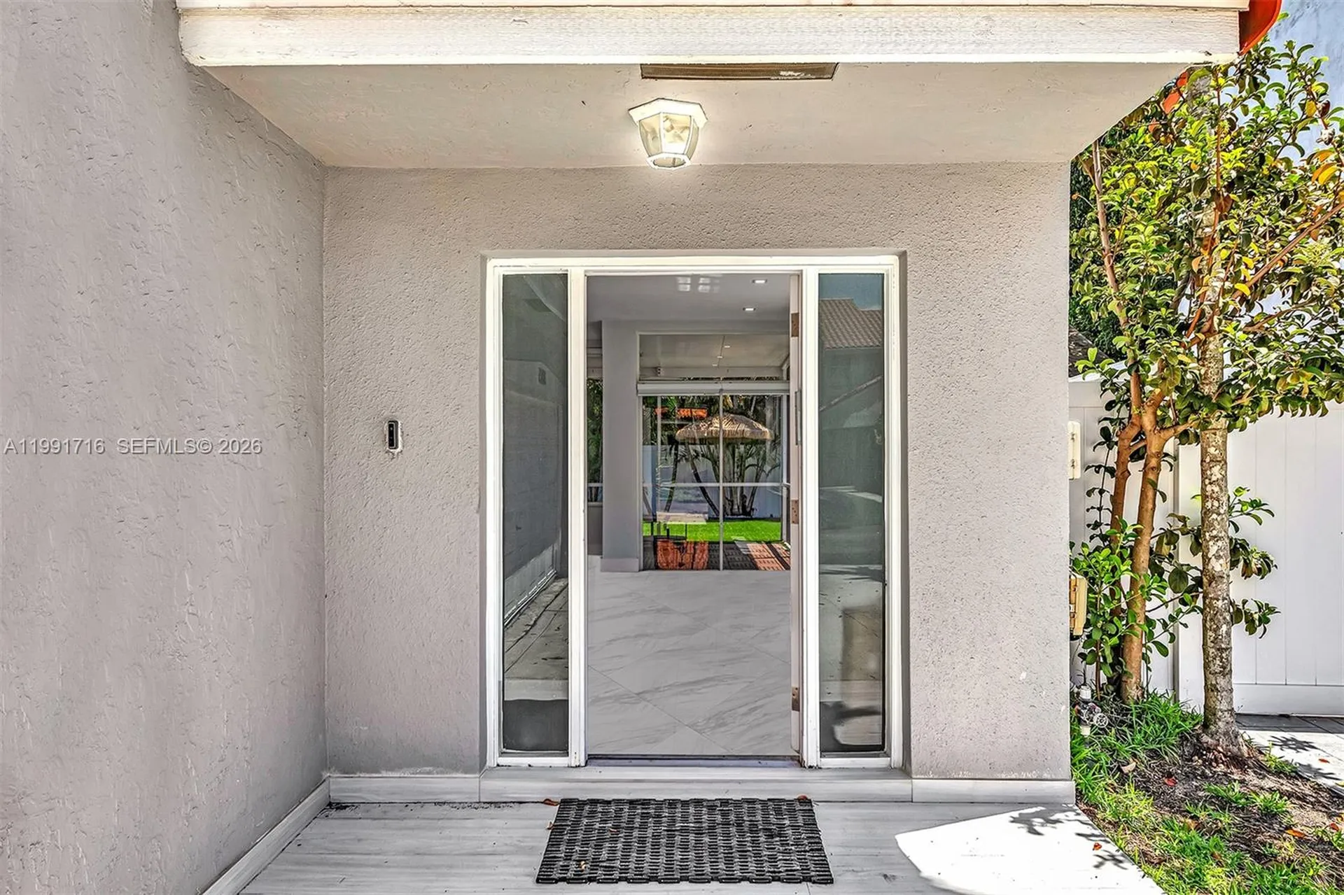3085 N 36th Avenue Hollywood FL 33021