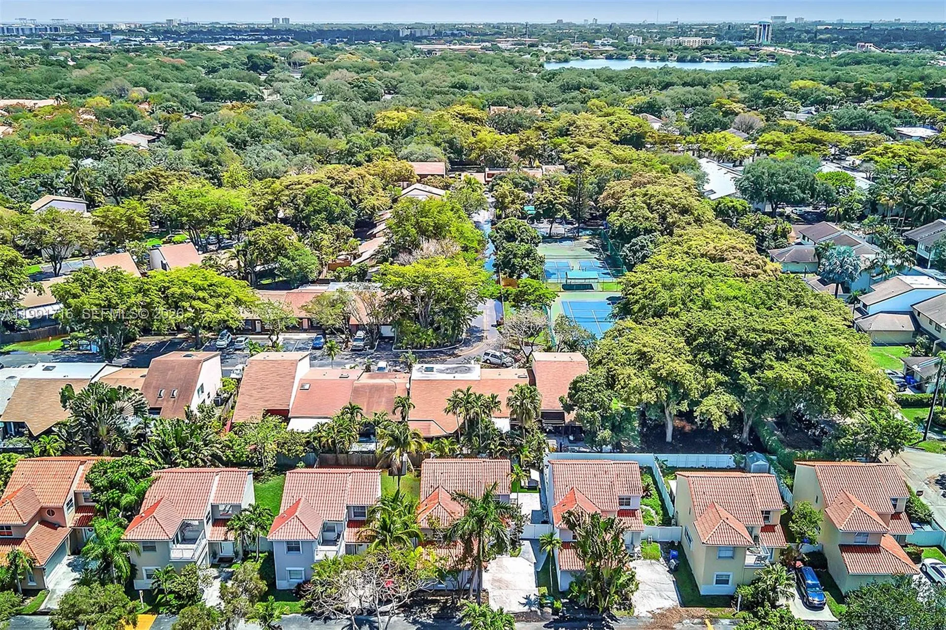 3085 N 36th Avenue Hollywood FL 33021