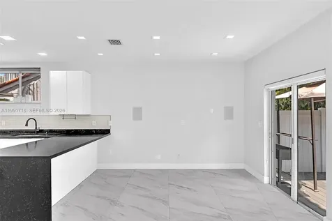 3085 N 36th Avenue Hollywood FL 33021