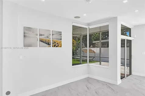 3085 N 36th Avenue Hollywood FL 33021