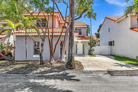 3085 N 36th Avenue Hollywood FL 33021