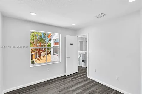 3085 N 36th Avenue Hollywood FL 33021