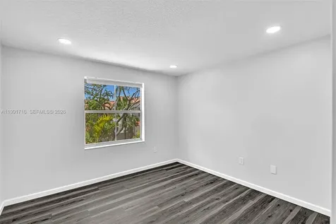 3085 N 36th Avenue Hollywood FL 33021
