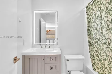 3085 N 36th Avenue Hollywood FL 33021