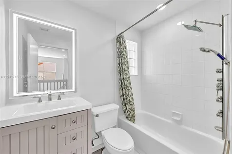 3085 N 36th Avenue Hollywood FL 33021