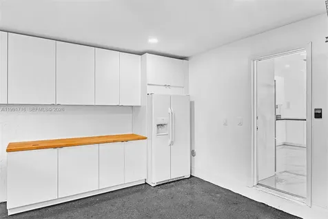 3085 N 36th Avenue Hollywood FL 33021