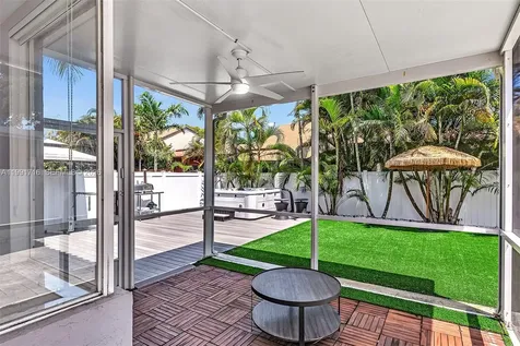 3085 N 36th Avenue Hollywood FL 33021