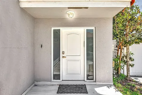 3085 N 36th Avenue Hollywood FL 33021
