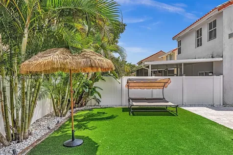 3085 N 36th Avenue Hollywood FL 33021