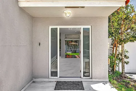 3085 N 36th Avenue Hollywood FL 33021