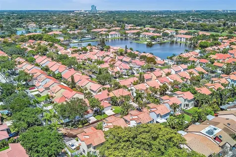 3085 N 36th Avenue Hollywood FL 33021