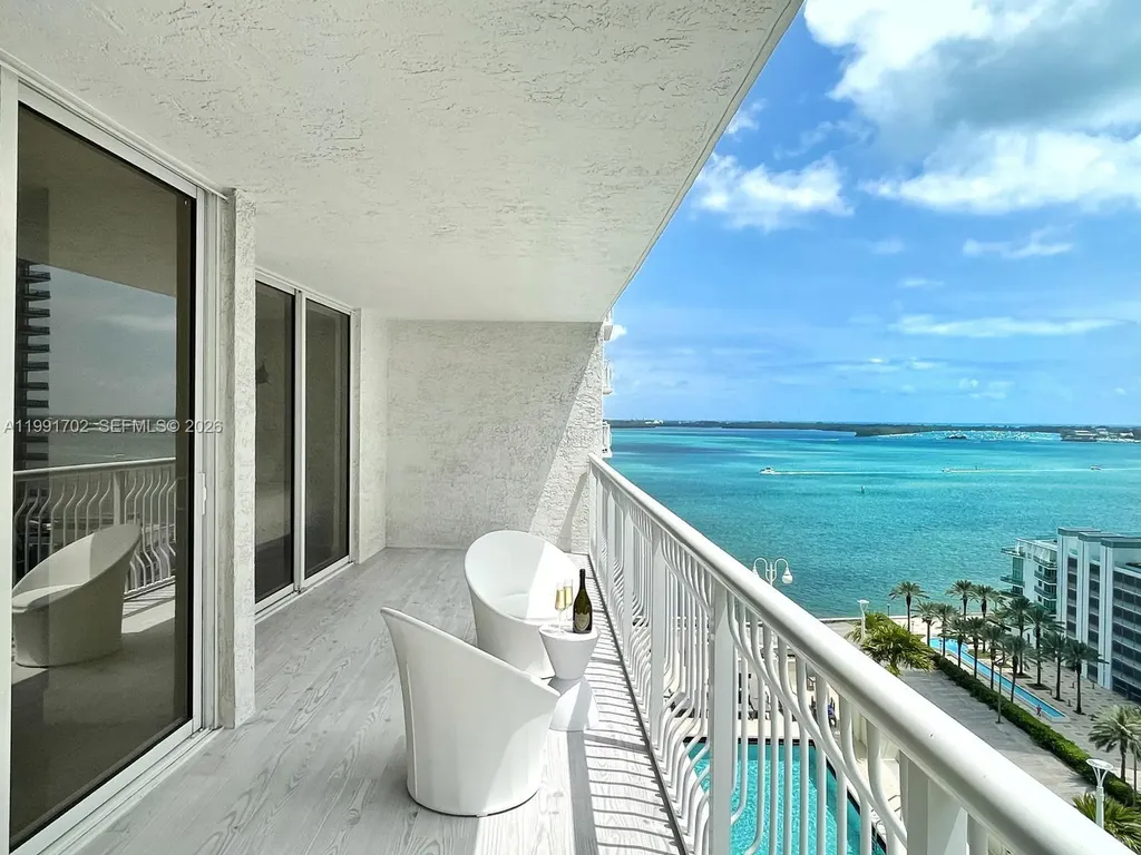 1200 SE Brickell Bay Drive Miami FL 33131