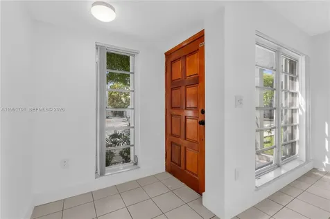 3599 SW 17th Street Miami FL 33145