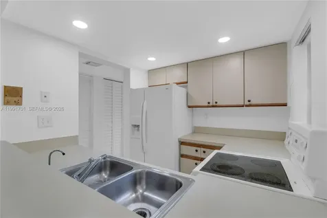 3599 SW 17th Street Miami FL 33145