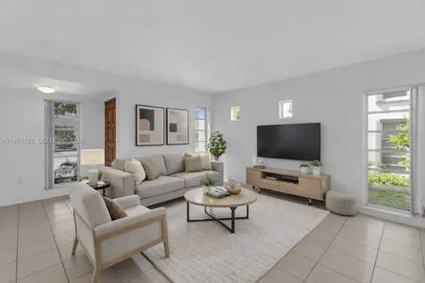 3599 SW 17th Street Miami FL 33145