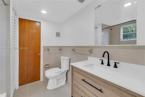 3599 SW 17th Street Miami FL 33145