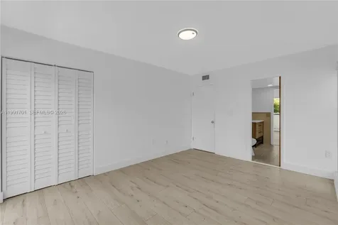 3599 SW 17th Street Miami FL 33145