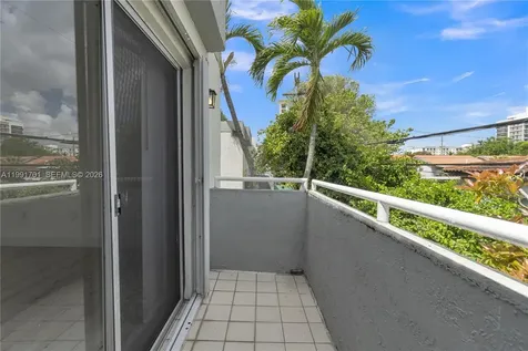 3599 SW 17th Street Miami FL 33145