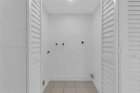 3599 SW 17th Street Miami FL 33145