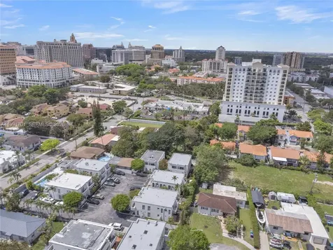 3599 SW 17th Street Miami FL 33145