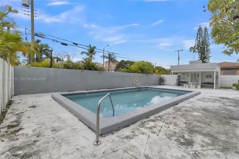 3599 SW 17th Street Miami FL 33145