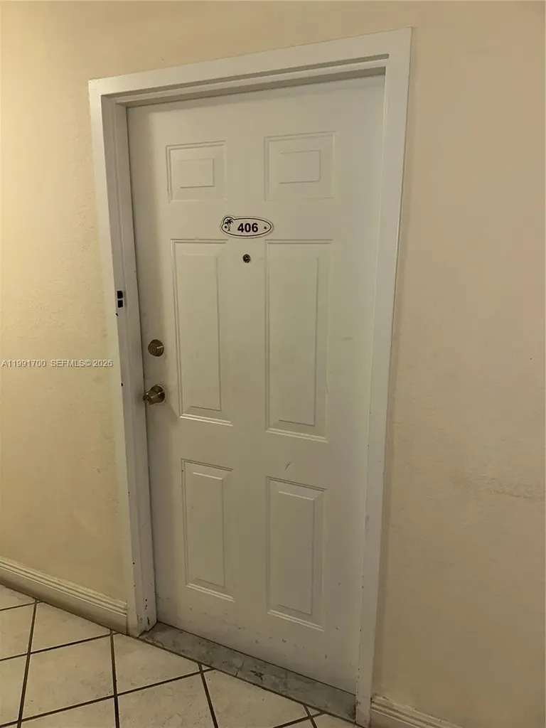 814 NW 36th Avenue Miami FL 33125