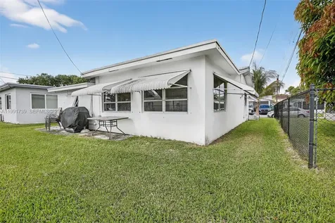 5404 NW 27th Way Tamarac FL 33309