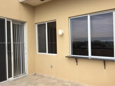 2501 SW 37 Avenue Miami FL 33133