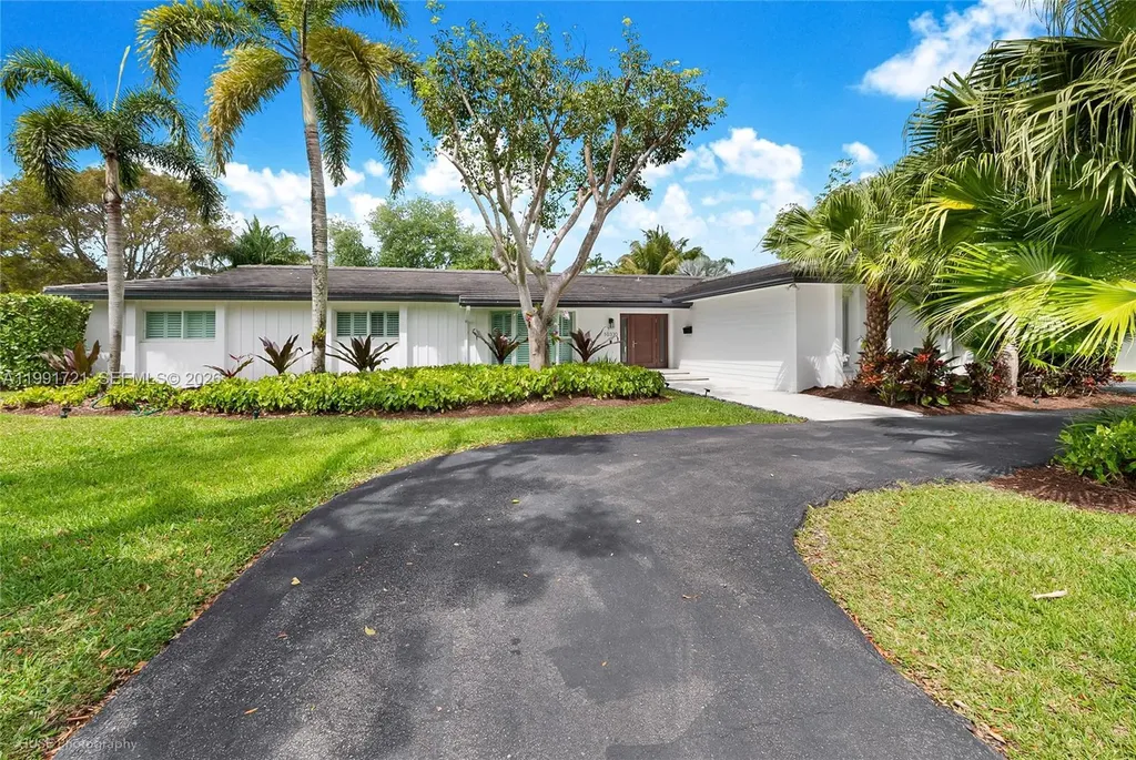 10330 SW 71st Avenue Pinecrest FL 33156
