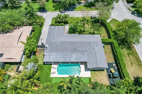 10330 SW 71st Avenue Pinecrest FL 33156