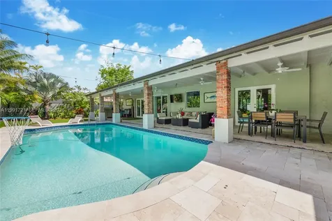 10330 SW 71st Avenue Pinecrest FL 33156
