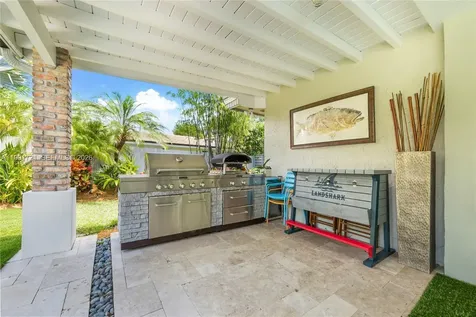 10330 SW 71st Avenue Pinecrest FL 33156